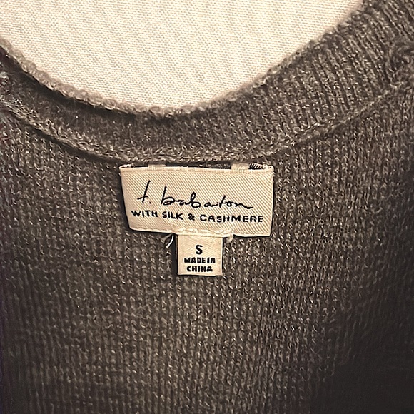 ARITZIA T. Babaton Short Sleeve Top // Size S - Picture 3 of 5